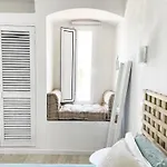 Seaview - 10 Min. Beach, Private Condo, Pool, Grill & Free Parking البوفيرا