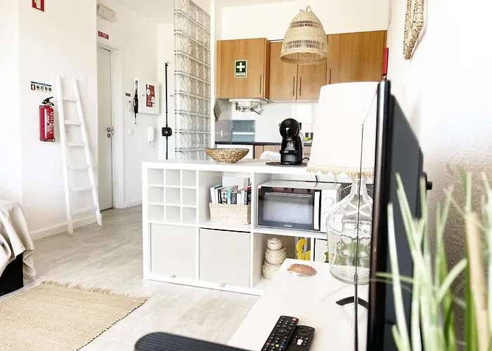 Lejlighed Seaview - 10 Min. Beach, Private Condo, Pool, Grill & Free Parking Albufeira